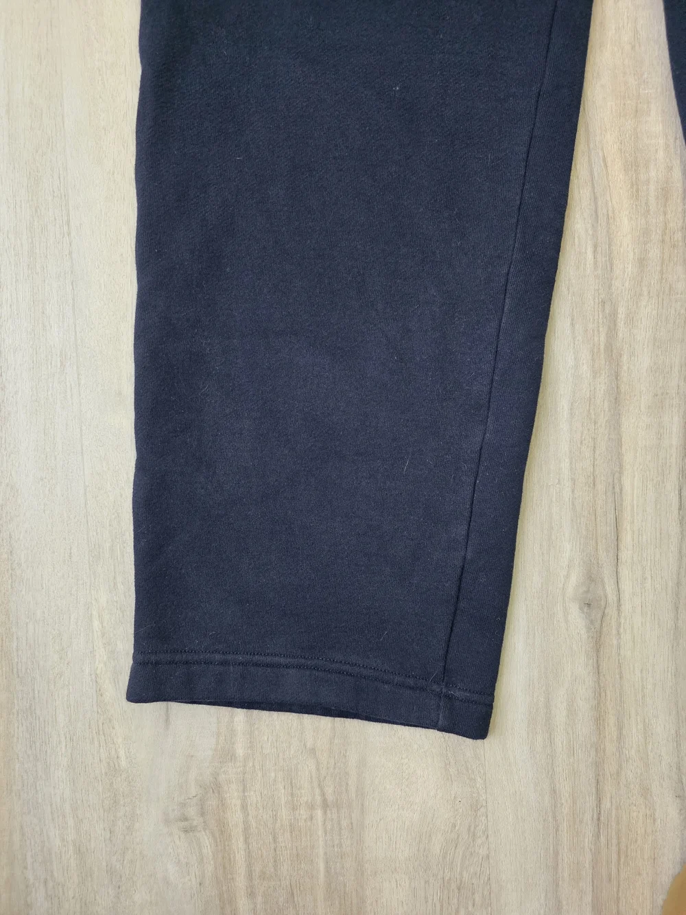 Aritzia Cozy Sweatfleece Mega Straight™ Sweatpant Size XS - Picture 4 of 16